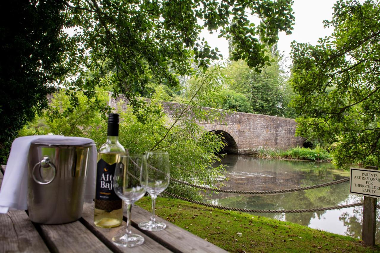 The Lion Hotel Leintwardine Bagian luar foto